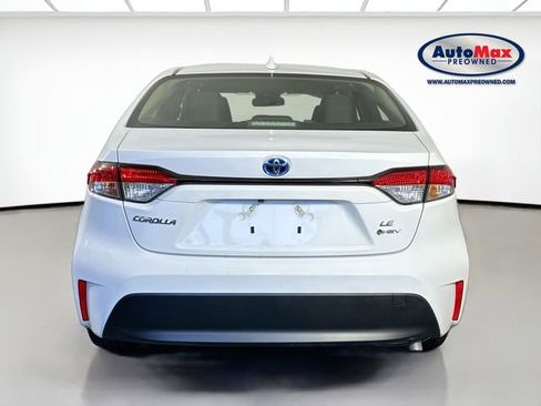 Used 2025 Toyota Corolla LE image 7