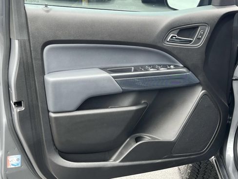 Used 2021 Chevrolet Colorado Z71 w/ Safety Package AWD/4WD image 25