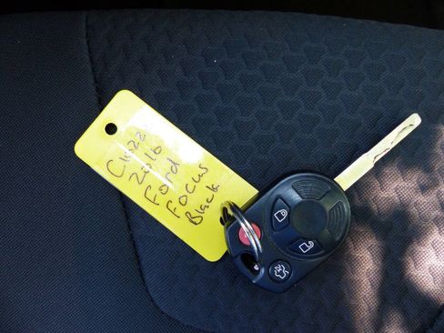 Used 2016 Ford Focus SE w/ Equipment Group 201A FWD image 44