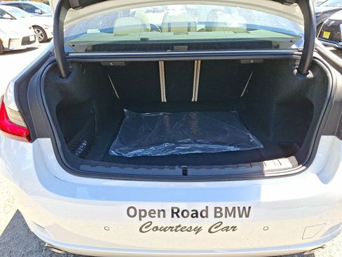 Used 2025 BMW 330i xDrive Sedan w/ Convenience Package AWD/4WD image 29