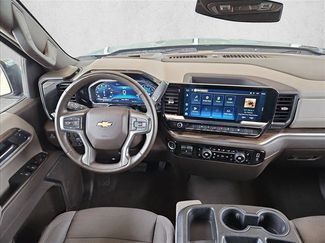 Used 2025 Chevrolet Silverado 1500 LT AWD/4WD video 3