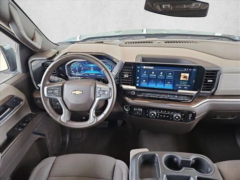 Used 2025 Chevrolet Silverado 1500 LT AWD/4WD image 3