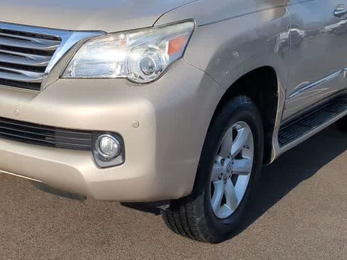 Used 2012 Lexus GX 460 w/ Comfort Plus Pkg image 11