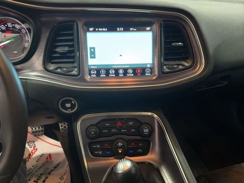 Used 2018 Dodge Challenger R/T Plus image 30