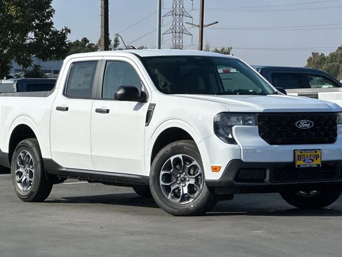 New 2026 Ford Maverick XLT image 2