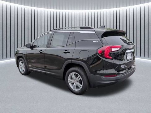 Certified 2022 GMC Terrain SLE w/ Driver Convenience Package AWD/4WD image 8