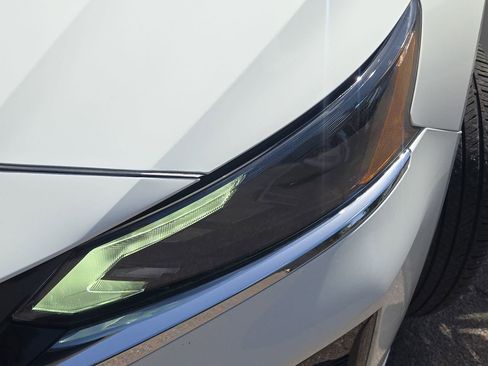 Certified 2025 Nissan Altima 2.5 S FWD image 30