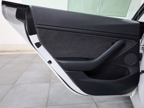 Used 2021 Tesla Model 3 Long Range image 14