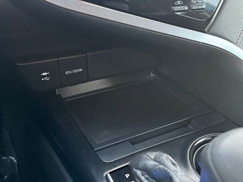 Certified 2019 Toyota Camry LE image 14