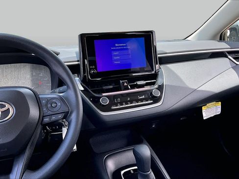 Used 2025 Toyota Corolla LE FWD image 7