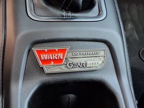Used 2026 Jeep Gladiator Rubicon w/ Steel Power Dome Hood Package AWD/4WD image 16