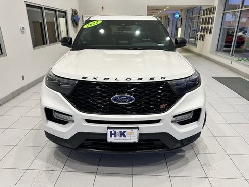 Used 2022 Ford Explorer ST w/ ST Street Pack image 2