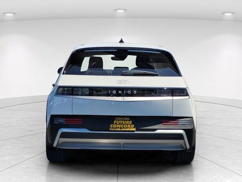 New 2026 Hyundai Ioniq 5 SEL RWD image 4