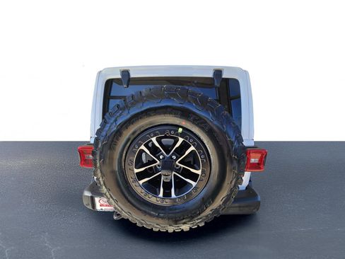 New 2026 Jeep Wrangler Unlimited Rubicon 392 image 9