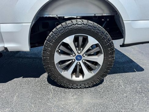 Used 2019 Ford F150 XL w/ Equipment Group 101A Mid AWD/4WD image 9