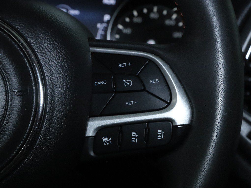 Used 2021 Jeep Compass Trailhawk AWD/4WD image 23