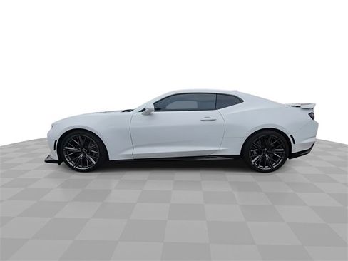 Used 2023 Chevrolet Camaro ZL1 image 5