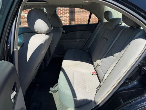 Used 2012 Ford Fusion SE FWD image 18