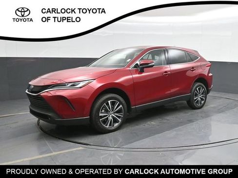 Used 2023 Toyota Venza LE image 7