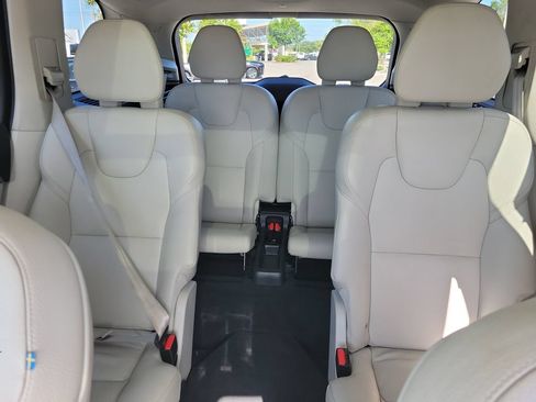 Used 2023 Volvo XC90 B6 Plus w/ Protection Package Premier AWD/4WD image 18