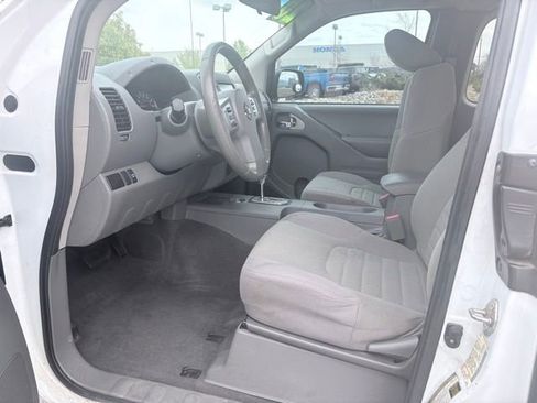 Used 2020 Nissan Frontier S RWD image 21