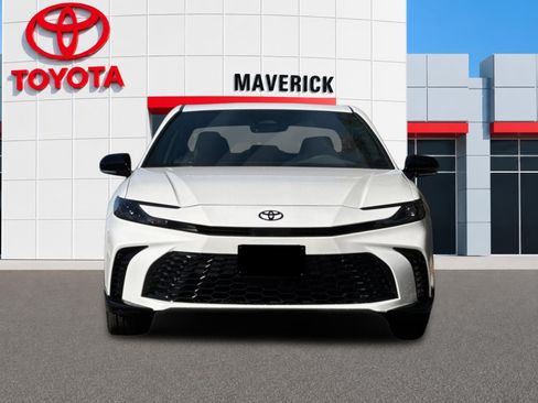 New 2026 Toyota Camry Hybrid FWD image 8