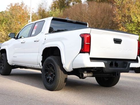 New 2025 Toyota Tacoma SR5 image 17