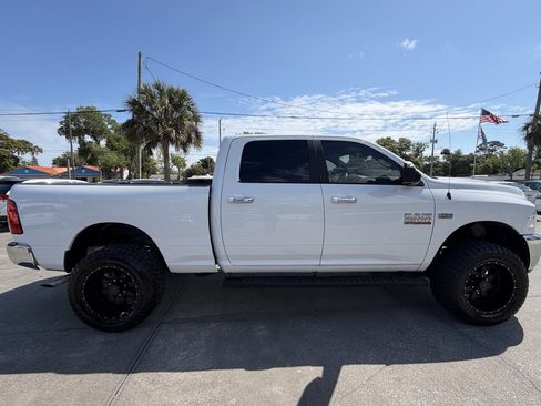 Used 2017 RAM 2500 SLT image 9