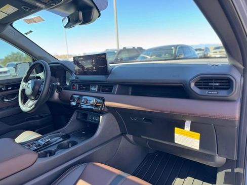 New 2026 Honda Pilot TrailSport image 12