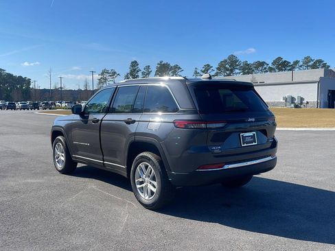 New 2025 Jeep Grand Cherokee Laredo X image 5