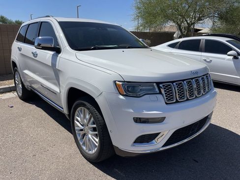 Used 2017 Jeep Grand Cherokee Summit w/ Skid Plate Group AWD/4WD image 3