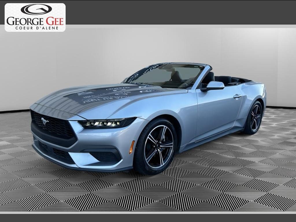 Used 2025 Ford Mustang Premium RWD image 1