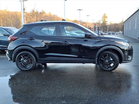 Used 2024 Nissan Kicks SV w/ Interior Electronics Package image 4