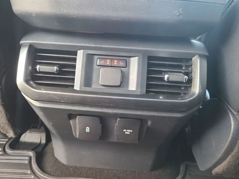 Used 2021 Ford F150 Lariat w/ Equipment Group 502A High image 41