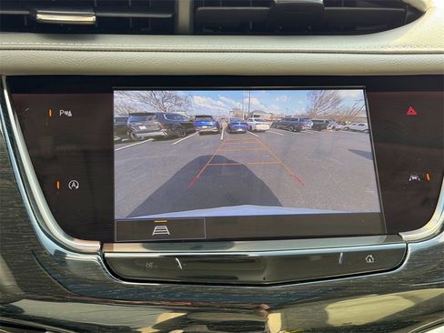 Used 2023 Cadillac XT6 Premium Luxury image 25