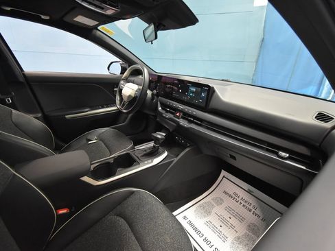 Used 2025 Kia K4 GT-Line w/ GT-Line Sunroof Package FWD image 25