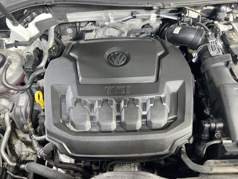 Used 2023 Volkswagen Tiguan SE image 29