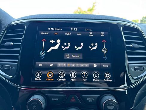 Used 2021 Jeep Grand Cherokee Laredo X AWD/4WD image 39