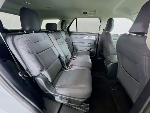 Used 2026 Ford Explorer Active image 32