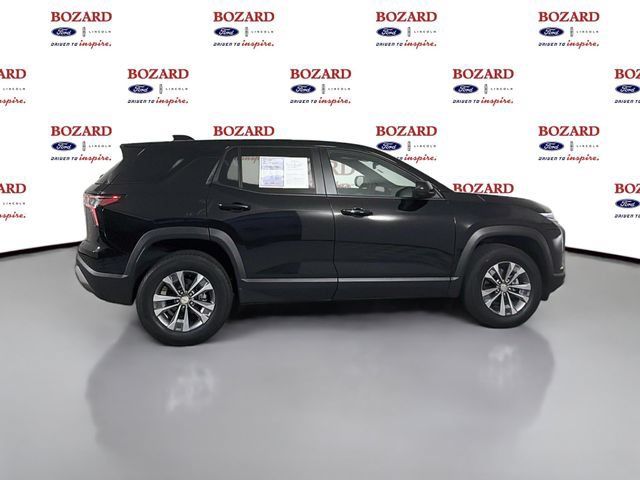Used 2026 Chevrolet Equinox LT AWD/4WD image 9