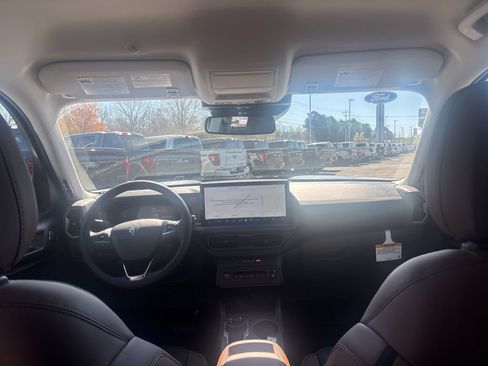 New 2026 Ford Bronco Sport Outer Banks w/ Outer Banks Tech Package+ AWD/4WD image 16