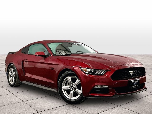 Used 2016 Ford Mustang Coupe RWD image 2