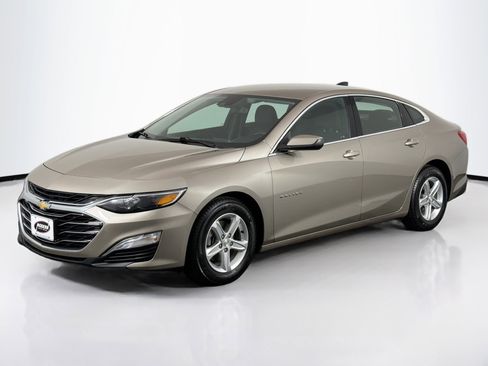 Used 2023 Chevrolet Malibu LS w/ Driver Confidence Package FWD image 6