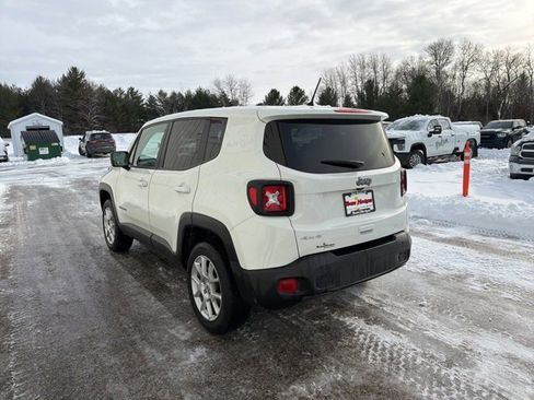 Used 2023 Jeep Renegade Latitude image 10
