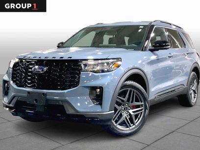 Used 2025 Ford Explorer ST-Line w/ Premium Package