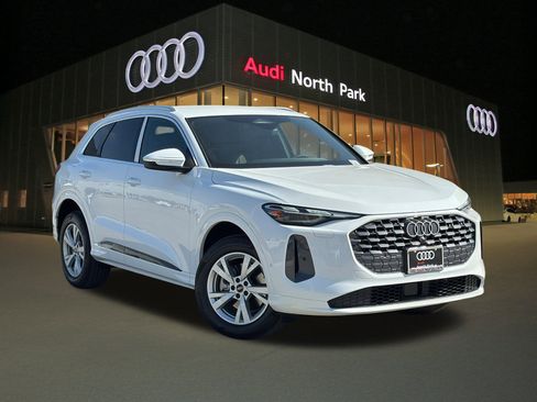 New 2025 Audi Q5 Premium image 1