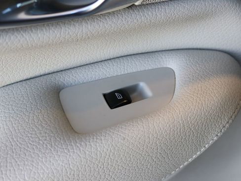 Used 2021 Volvo XC90 T6 Momentum image 23