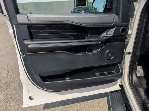 Used 2019 Ford Expedition Platinum AWD/4WD image 13