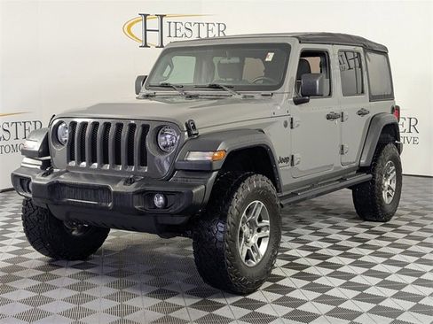 Used 2023 Jeep Wrangler Sport image 4
