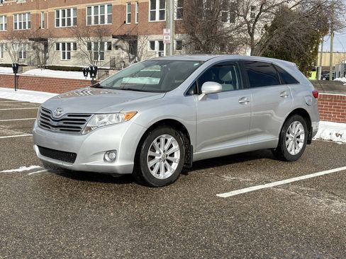 Used 2011 Toyota Venza AWD image 1